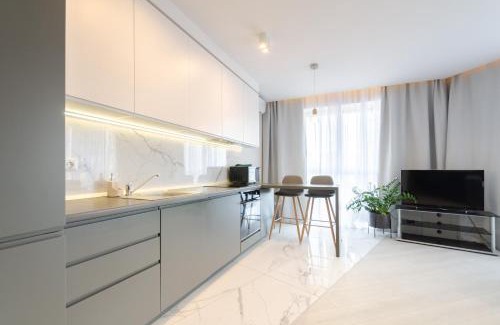 Solomjanskyj Apartment | Welcoming Apartment Near Kiev Central Railway Station