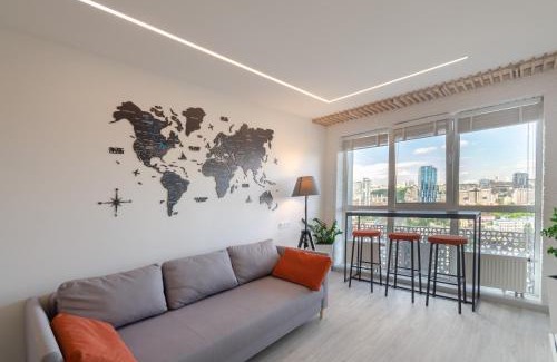 Solomjanskyj Apartment | Cozy Apartment Steps from Central Railway Station