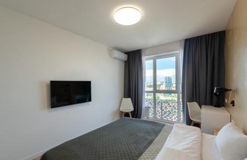 Solomjanskyj Apartment | Cozy Panorama City View Apartment Near Central Railway