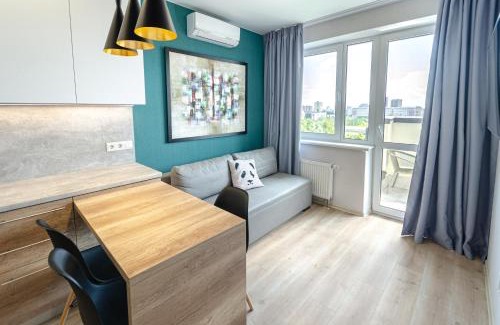 Solomjanskyj Apartment | Cozy 525 Apartment in Residential Complex with Family Amenities
