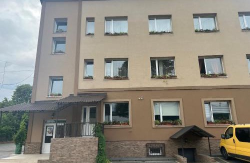 Nyzhnje Selyshche Hotel | PETROVICH hotel