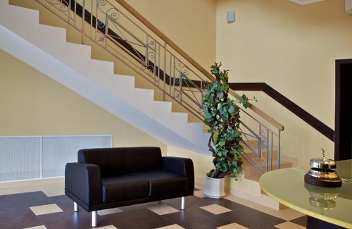 Pereslavl-Zalesskiy Hotel | Petrovsky Hotel: Ideal for Families with a 9/10 Rating