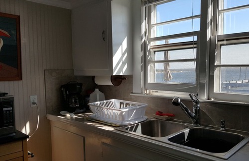 Atlantic House | Pet-Friendly Waterfront Retreat on Core Sound - 10/10 Rated