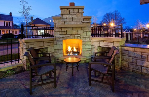 Kutzky Park House | Pet-Friendly Retreat: 4 Relaxing Units with Free Breakfast
