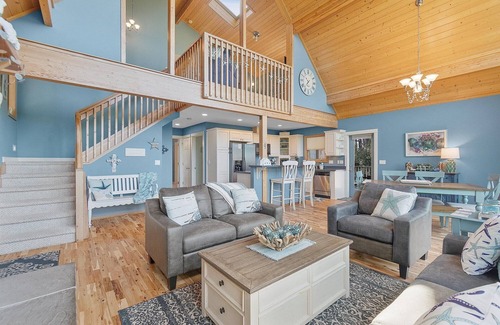 Ocean Park House | Prime Oceanfront Stay - Pet Friendly, Steps from the Beach