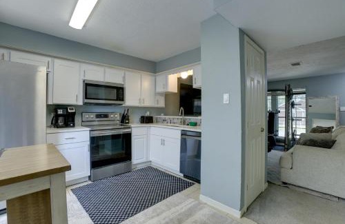 Humble House | Pets Welcome! Humble Townhome 4 Mi to Airport