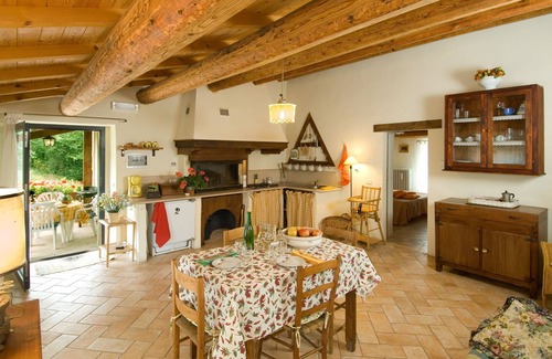 Cagli Apartment | Comfortable Pettirosso Apartment in Marche with Pool & Spa