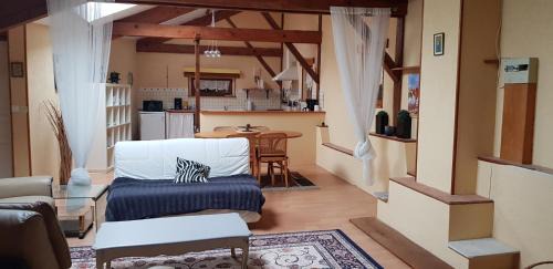 Sistels House | Pet-Friendly Retreat at Pey Sud with Breakfast Included