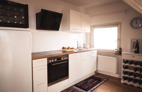 Neustadt-Haardt Apartment | Experience Pfälzer Herzel: Spa, Breakfast & Hot Tub Awaits!