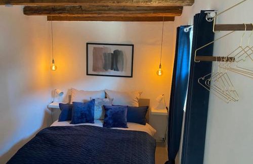 Edesheim Apartment | Family-Friendly Retreat at Pfälzer Hexenhäuschen Edesheim