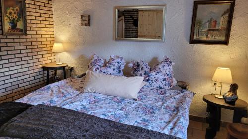 Rieschweiler-Muhlbach Apartment | Experience Pfälzer LebensArt: Oceanfront Bliss Awaits