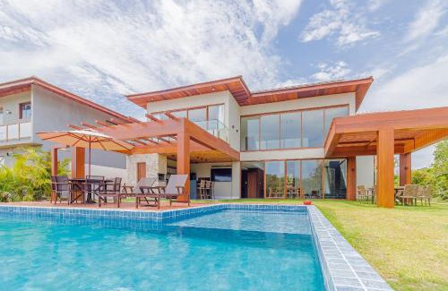 Itacimirim House | PF47: 5-Bedroom House with Pool in Praia do Forte