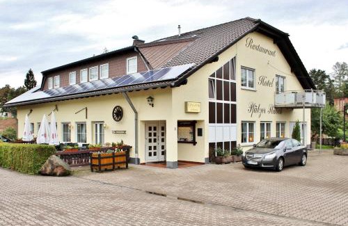 Landstuhl Hotel | Inviting Pfaelzer Stuben: Family-Friendly Dining Awaits
