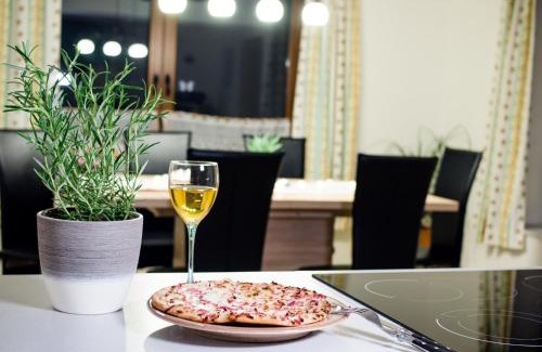 Diehsa Apartment | Inviting Pfeiffer's Ferienwohnung with Oceanfront Views