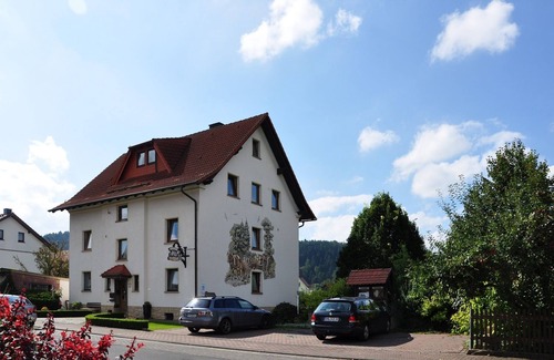 Schleid Apartment | Cozy "Pferde Glück" Retreat with Family-Friendly Amenities