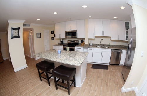 Hunt Club Villa | Pet-Friendly PGA National Resort with Pool and Spa Awaits