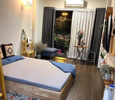 Ngoc Khanh House | Phòng mặt đường Nguyễn Chí Thanh