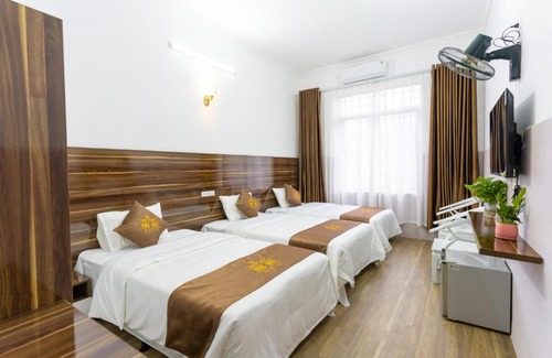 Lang Son Bed & Breakfast | Convenient PHÚ QUÝ HOTEL near ĐÔNG KINH MARKET