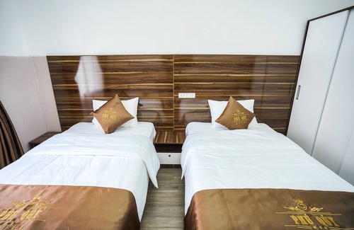 Lang Son Hotel | Discover PHÚ QUÝ HOTEL: Family-Friendly with Breakfast!