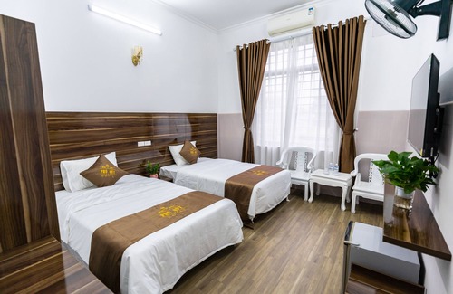 Lang Son Hotel | Discover PHÚ QUÝ HOTEL: Family-Friendly with Breakfast!