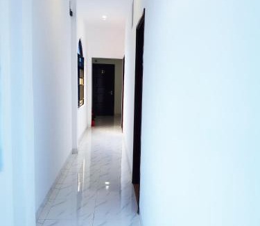 Quy Nhon Hotel | Convenient Phú Tài Center Hotel: Family & Accessible Comfort