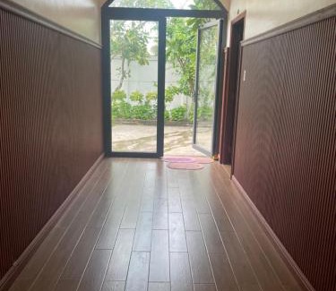 Can Giuoc Hotel | Child-Friendly Phụng Kim Thảo Hotel in Long An - 9/10 Rated