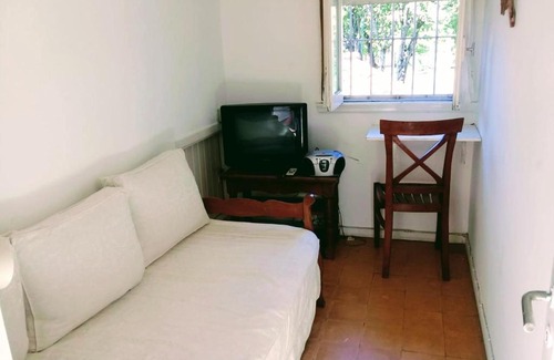 Mar del Plata House | Ultimate Family Retreat in Guemes with Parking & Amenities