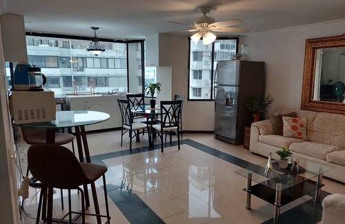 Punta Paitilla Apartment | Pet-Friendly Escape at PH Las Hadas Punta Paitilla