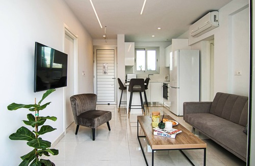 Paphos Apartment | Seaside Executive Flat: Oceanfront Comfort Awaits You