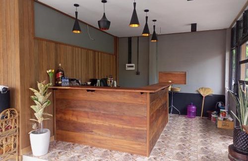 Na Hin House | Budget-Friendly Phamarn View Guesthouse with Breakfast