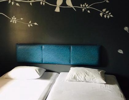 Tham Nam Phut House | Budget-Friendly Stay at Phang Nga Guesthouse Awaits You