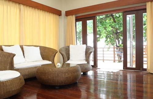 Taling Ngam Hotel | Discover Phangka Paradise Resort with Pool & Restaurant