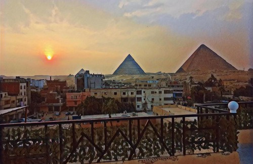 Al Haram Resort | Pharaohs Pyramids Crypt Resort