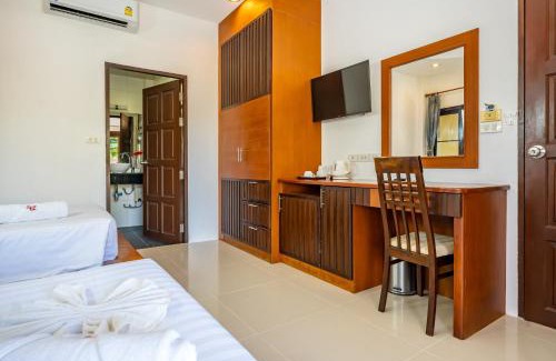 Ko Pha-ngan Resort | Discover Phatcharee Resort: Oceanfront Paradise Awaits