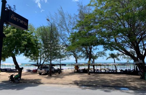 Cha-am Hotel | Experience Phattrasom Villa: Oceanfront Bliss Awaits