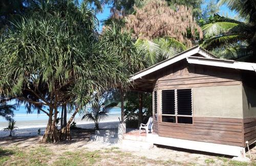 Ranong Resort | Beachfront Phayam Friends: Guest Rated 9/10 with Ocean Views
