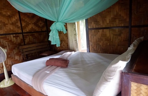 Ranong Hotel | Budget-Friendly Phayam Garden View with Family Amenities