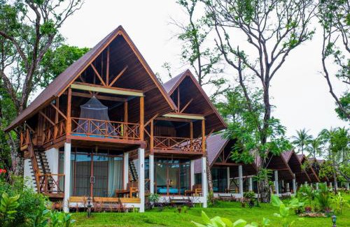 Ranong Resort | Relax at Phayamas Private Beach Resort - Adults Only Escape