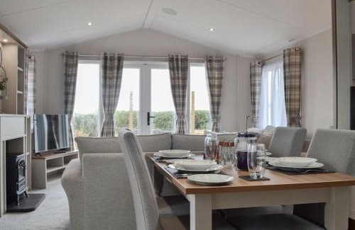 Penrith House | Discover Pheasant: Family-Friendly Retreat with Hot Tub