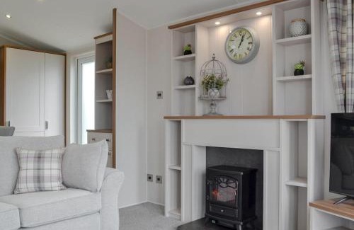 Penrith House | Discover Pheasant: Family-Friendly Retreat with Hot Tub