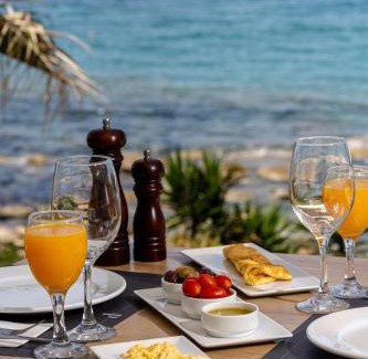 Katakolo Hotel | Relaxing Oceanfront Retreat at PHEIA, Vriniotis Resorts
