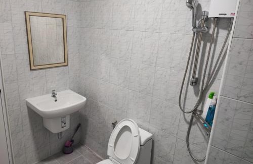 Ramkhamhaeng Apartment | Budget-Friendly Phenn's House @Ramkhamhaeng - Child Friendly