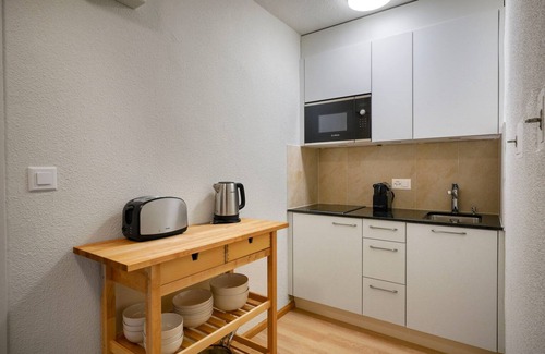 Alt-Wiedikon Apartment | Exceptional Wiedikon Studio near Market - Pet & Child Friendly