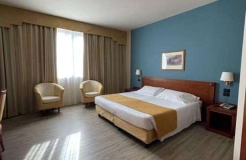 Bra Hotel | Elegant Phi Hotel Cavalieri: 4-Star Retreat with Spa & Dining