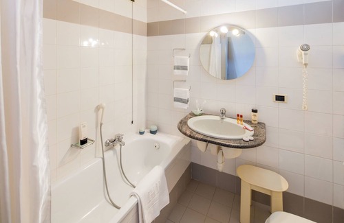 Asti Hotel | Relax at Hotel Palio Asti - Rated 8.6/10 with Great Amenities