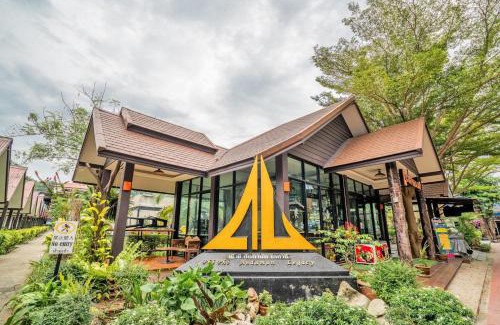 Ko Phi Phi Resort | Relaxing Stay at Phi Phi Andaman Legacy Resort with Pool