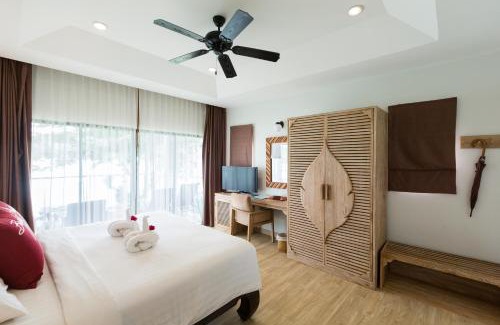 Ko Phi Phi Resort | Beachfront Bliss at Phi Phi Bayview Resort with Pool Access