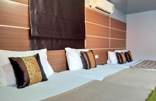 Ko Phi Phi House | Relax at Phi Phi Coralbay: Family-Friendly with Dining