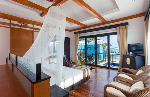 Ko Phi Phi Hotel | Discover Phi Phi Long Beach Resort & Villa with Pool Access