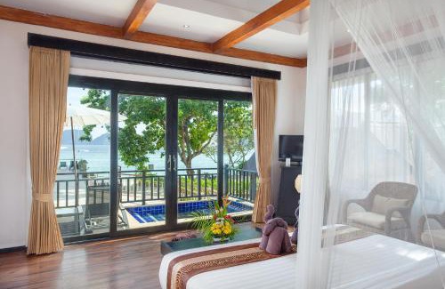 Ko Phi Phi Resort | Relax at Phi Phi Long Beach Resort & Villa with Ocean Views